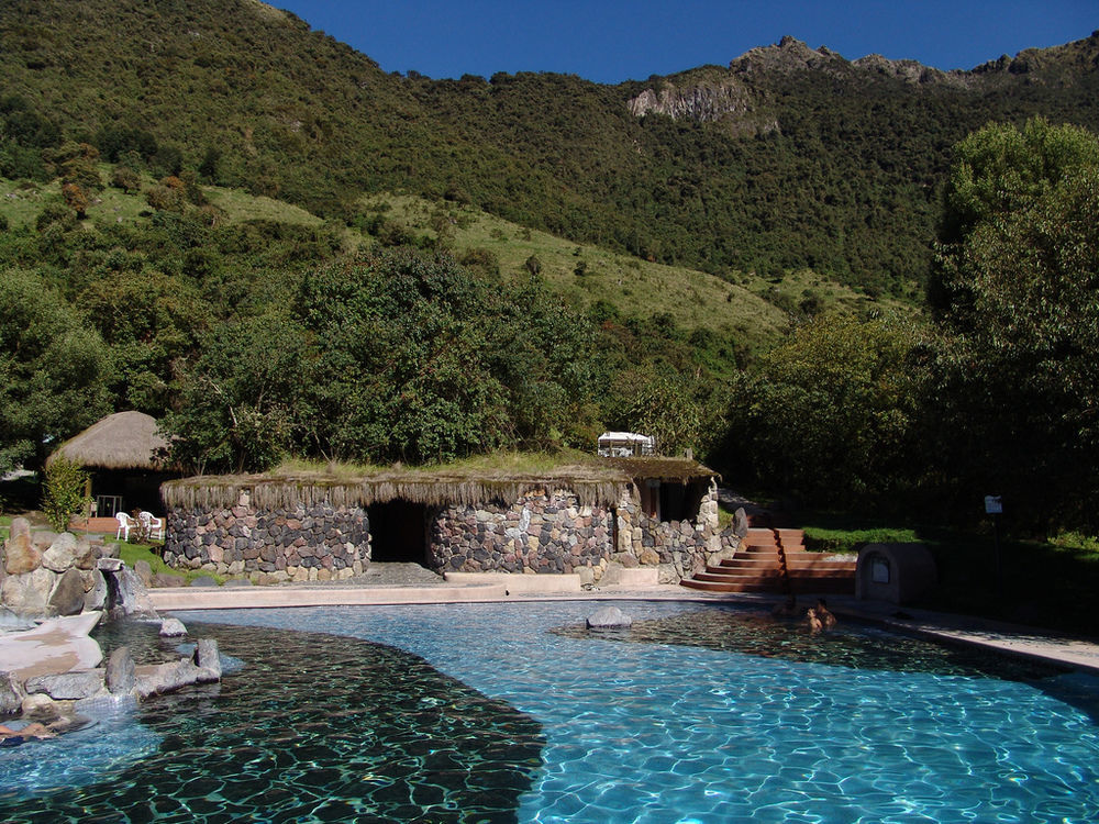 Termas De Papallacta Extérieur photo The thermal baths of Bagni di Lucca