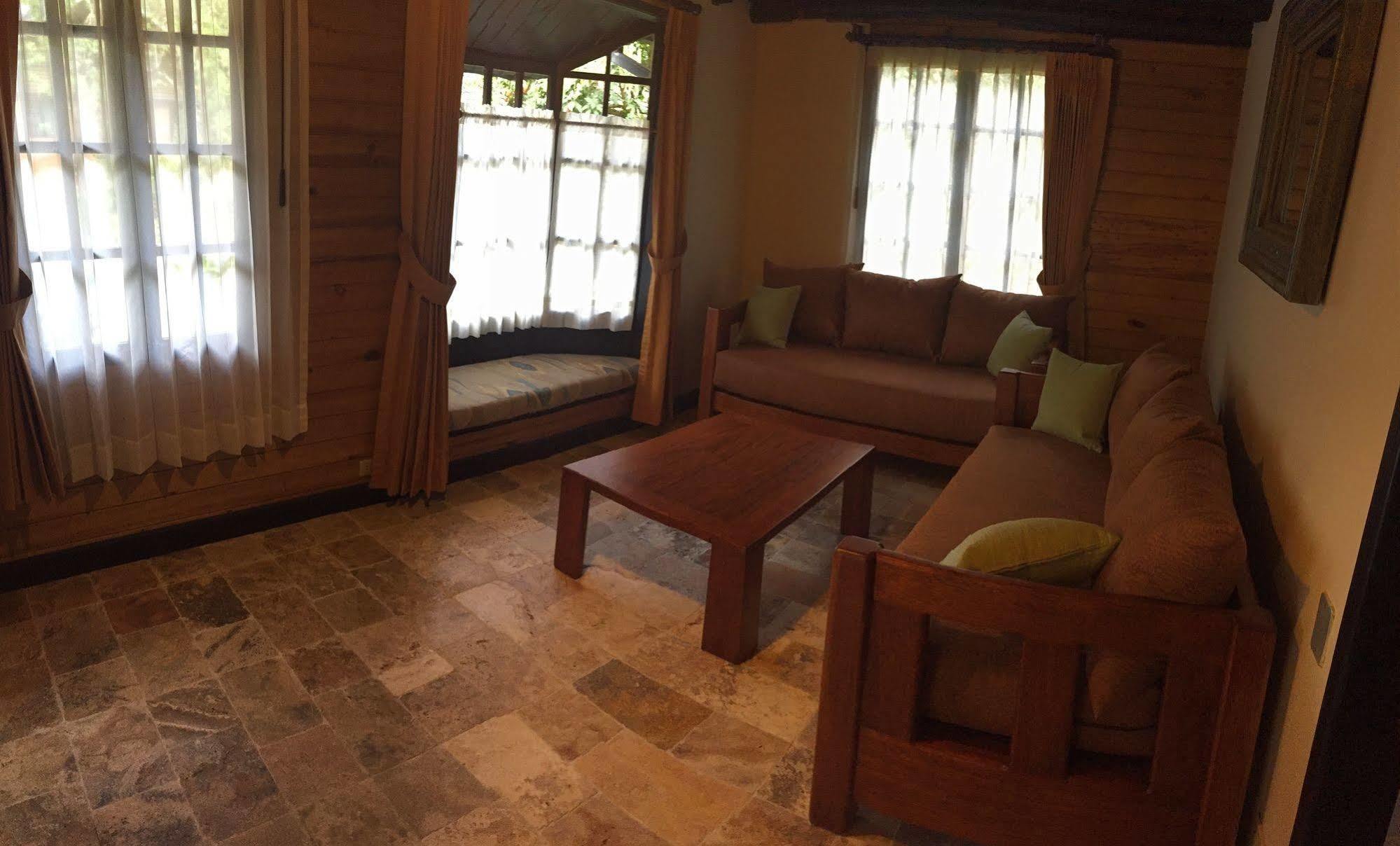 Termas De Papallacta Extérieur photo The living room of the house